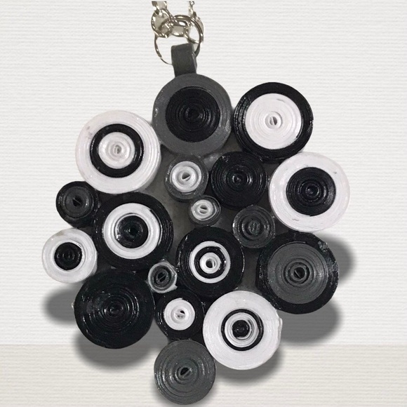 Handmade quilled black white necklace pendant QN-8 - Picture 2 of 6